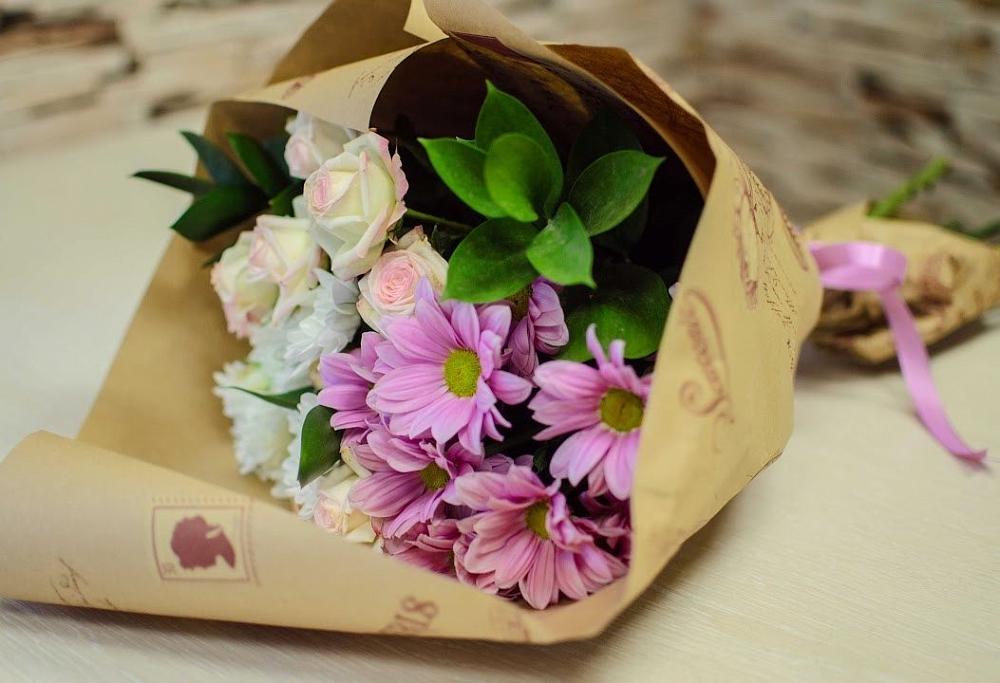 Букет цветов из: Розы и Хризантемы в Троицком