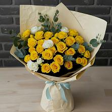 Букет цветов из:  Розы в Троицком