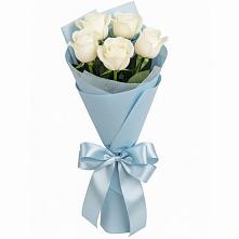 Букет 5 Белых роз Проуд в Троицком