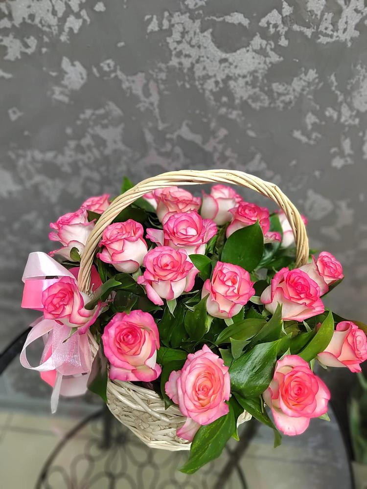 Цветочная композиция из Розы в корзине в Троицком