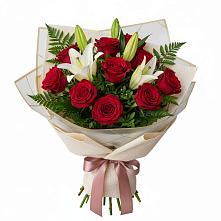 Букет цветов из:  Лилии и Розы в Троицком