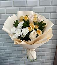 Букет цветов из:  Розы и Хризантемы в Троицком