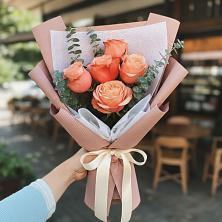 Букет цветов из:  Розы в Троицком