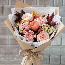 Букет цветов из:  Гвоздики, Хризантемы и Розы в Троицком