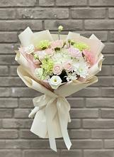 Букет цветов из:  Гвоздики, Розы, Лизиантусы и Хризантемы #REPLACE_PRED# Троицком