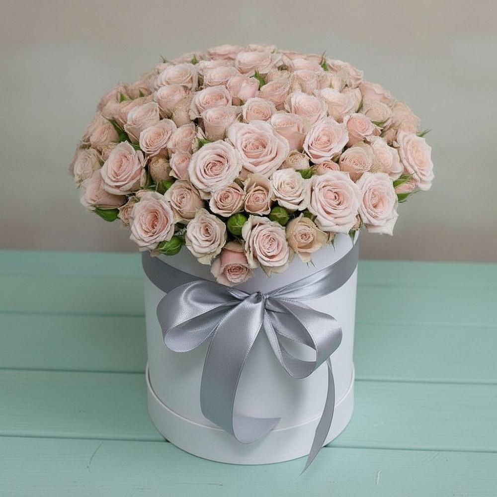 Цветочная композиция из Розы в шляпной коробке в Троицком